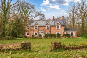 Photo 14- click for photo gallery